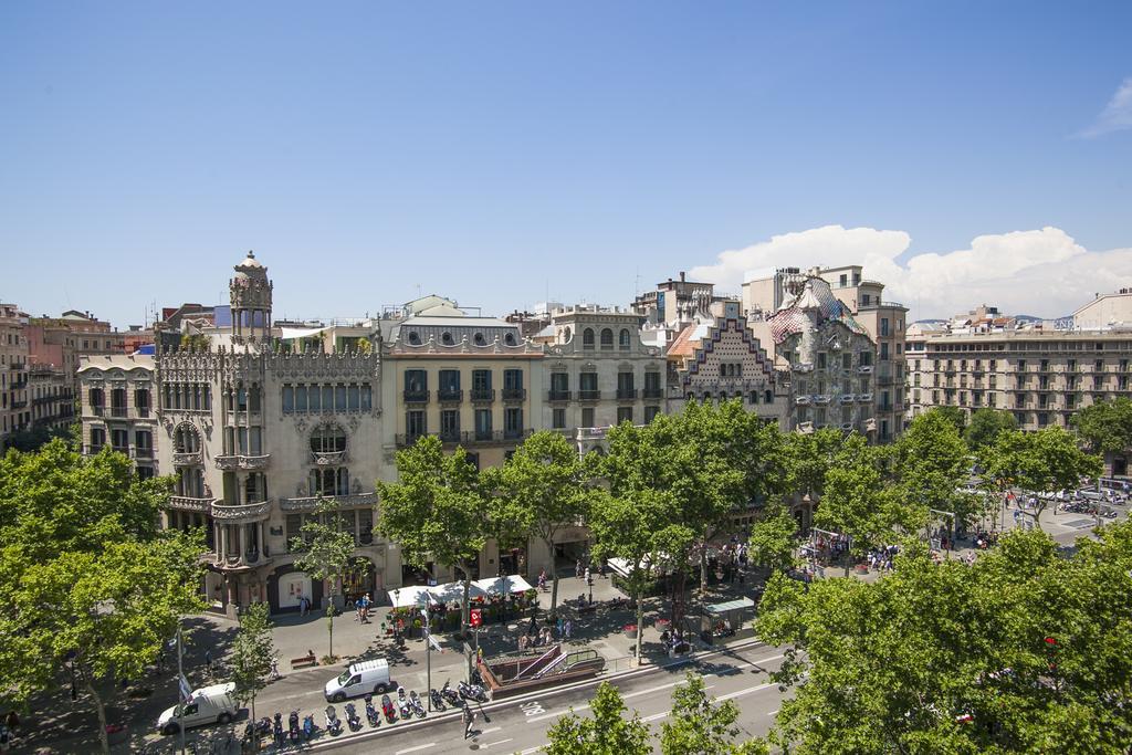 Tendency Apartments 5 Barcelona Bagian luar foto