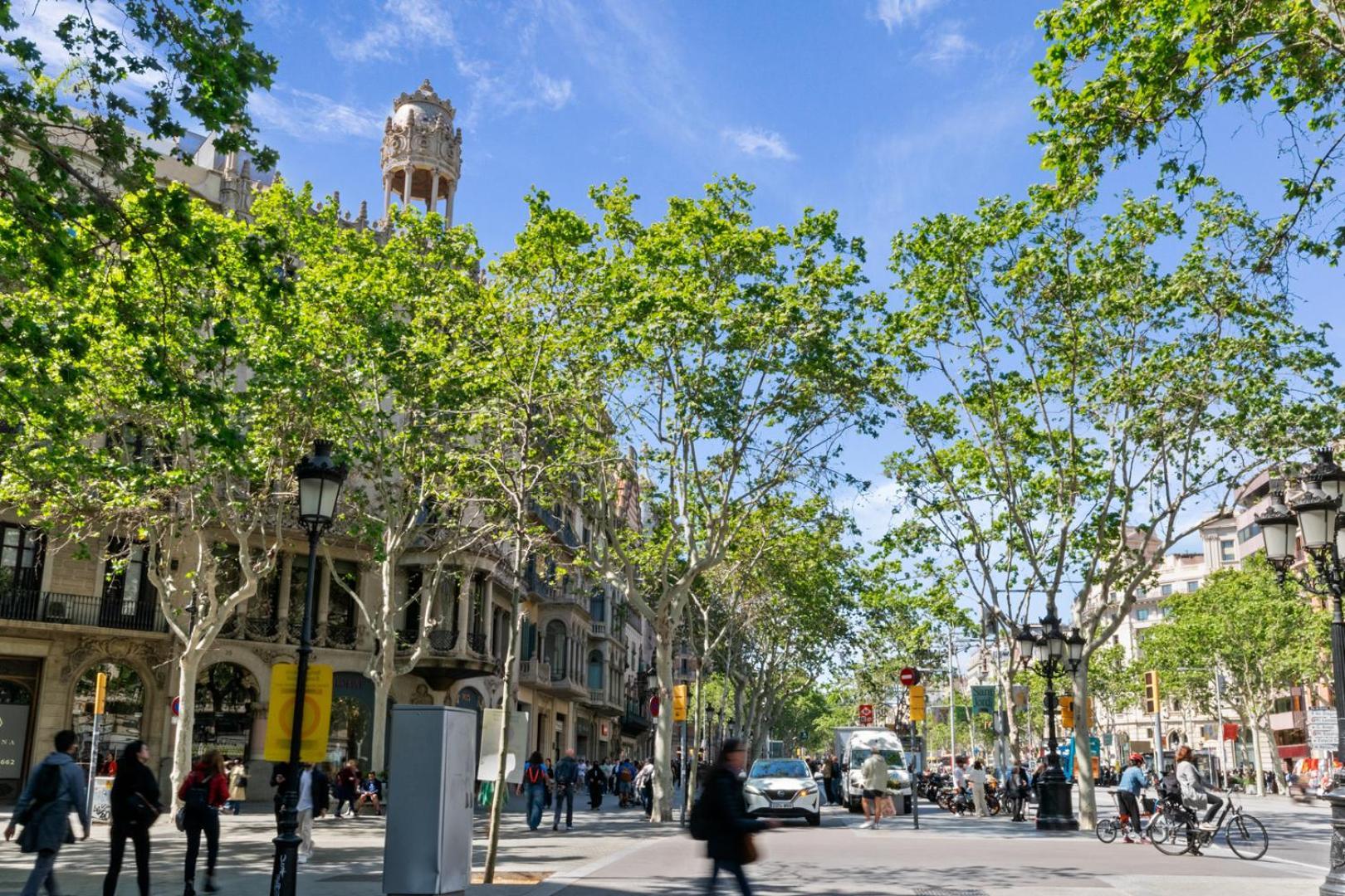 Tendency Apartments 5 Barcelona Bagian luar foto